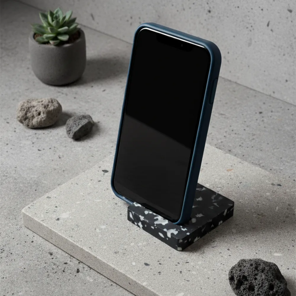 Soporte-posa-smartphone-llavero-02