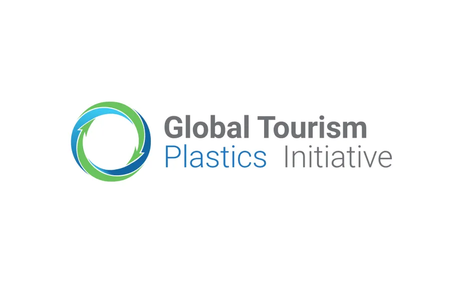 Global Tourism Plastic Initiative es una iniciativa mundial contra el plástico en el turismo que invita a todos los actores del rubro a reducir el uso de plásticos vírgenes y utilizar productos de plástico reciclado y reciclable